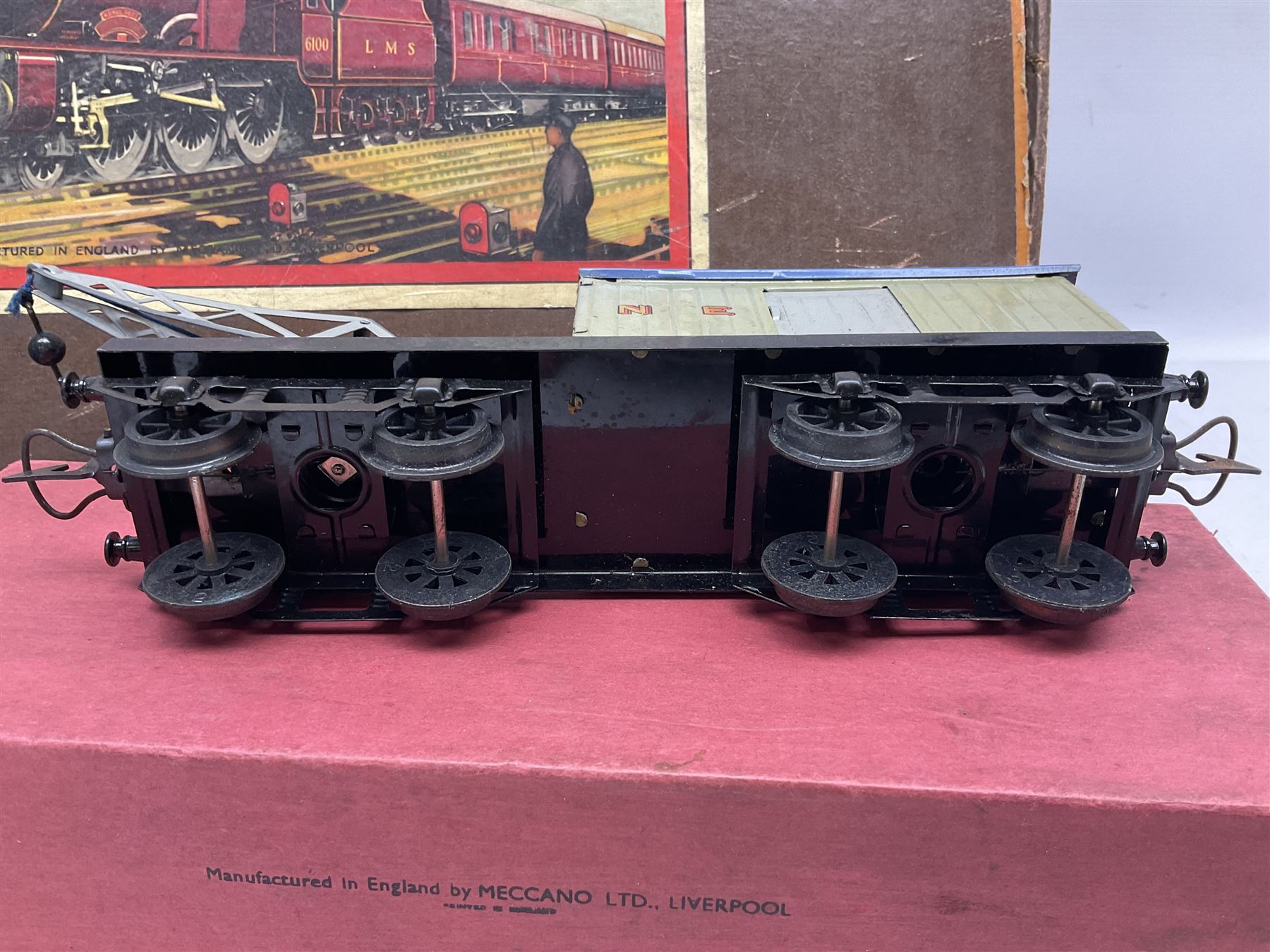 Hornby '0' gauge - three-rail electric train set with LNER Riviera Blue 4-4-2 locomotive 'Flying Scotsman' No.4472 and No.3 tender, No.2 Special Pullman Coach 'Loraine', No.2 Special Pullman Composite Coach 'Verona', goods wagon with Furniture Removals container, boxed Circuit Breaker, two boxes of Connecting Plates, boxed Terminal Connecting Plate and quantity of track; boxed with paperwork; together with Breakdown Van and Crane and Transformer No.T20A; both boxed