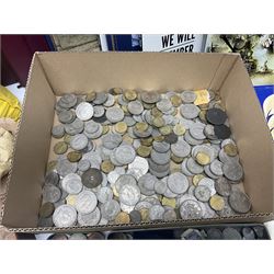 Great British and World coins, including a small number of pre 1920 silver coins, pre-decimal pennies, commemorative crowns, various part filled 'The London Mint Office' commemorative coin folders, Britain's First Decimal Coins sets in blue folders, pre-Euro coinage, United States of America coins etc