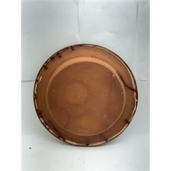 John Hudson: Large slipware charger in the style of Thomas Toft by John Hudson of Mirfield Pottery, decorated with a cockerel, incised marks verso, D 41cm.