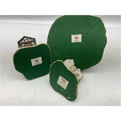 Eleven Lilliput Lane cottages from the British / English Collection, to include Tudor Court, Swan Inn, Culross House etc all boxed with deeds