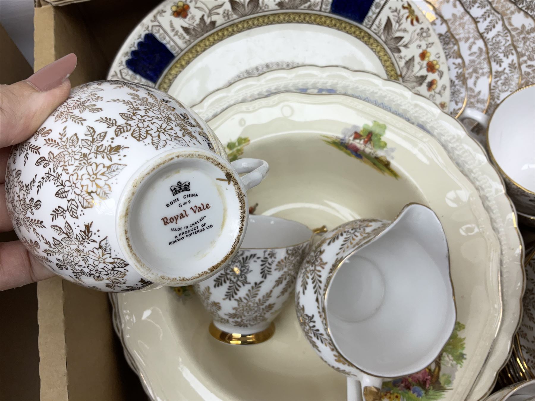 Shelley bowl, TG Green measuring jug, Villeroy & Boch sauce boat and stand, Burleigh Asiatic Pheasants plum cow creamer, cylindrical vase, mugs, bowls, jug etc, Spode 'Full Cry' The Hunt plate, Spode Ladybird mugs, Portmeirion, Meakin, Carlton China, teawares, ceramics etc