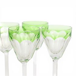 Set of ten wine glasses, of fluted form with chartreuse rim, upon a faceted stem, H20cm  