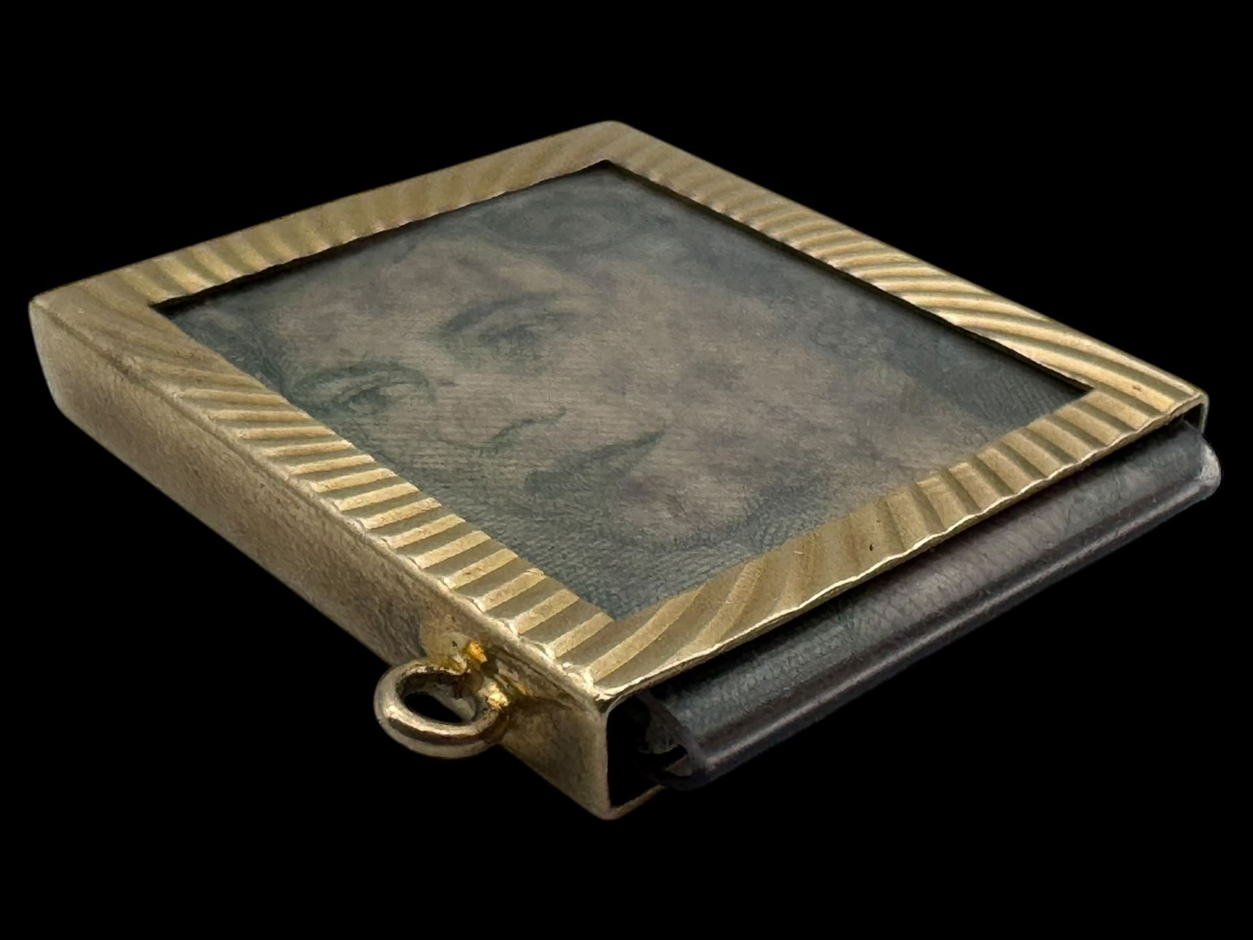 Two 9ct gold pound note charms, both hallmarked