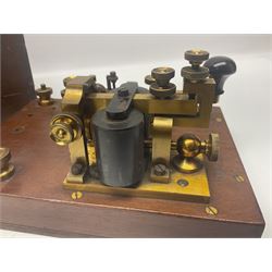 GPO telegraph morse code machine, marked GPO 10235 and Baseboard.S.C.MKII, in wooden carry case, case H16cm, L26cm 