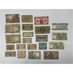 Great British and World coins and banknotes, including two Queen Victoria 1887 florins, King George V 1930 halfcrown, pre decimal pennies and other denominations, five Queen Elizabeth II five pound coins, United States of America 1964 Kennedy half dollar, German and other banknotes etc