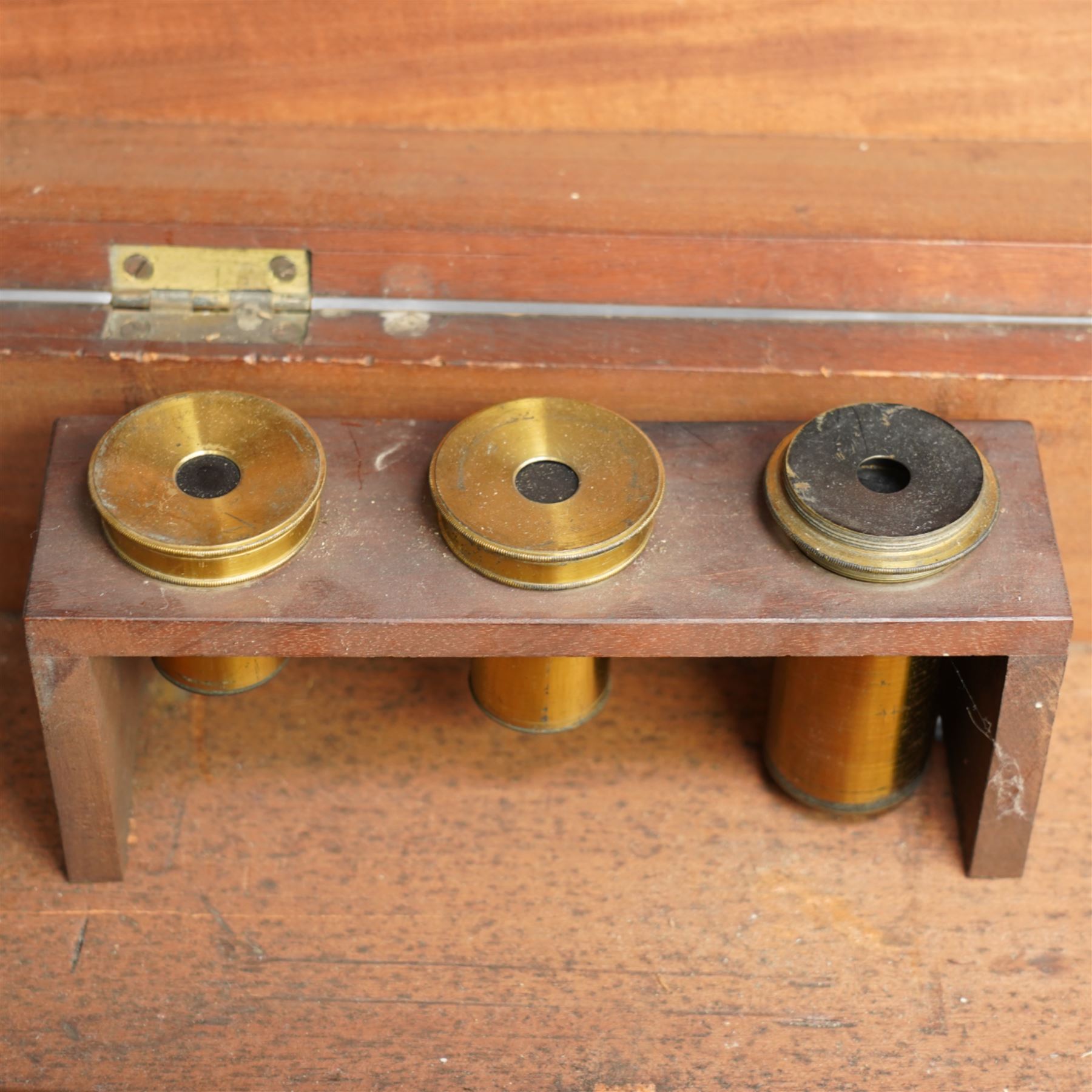 19th century brass telescope by G & D Davis, London on a tripod stand and in mahogany case, length of case 114cm