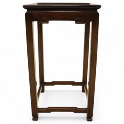 Whytock & Reid, Edinburgh  - Edwardian nest of three Chinese-style solid mahogany occasional tables, rectangular top with finely moulded edge above slim square section legs with subtly chamfered inner edges, joined by H-shaped stretchers, largest W40xD33xH52cm
