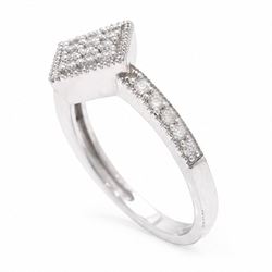 9ct white gold diamond shaped diamond ring, pave set with nine round cut diamonds, with diamond set shoulders, Birmingham 2006