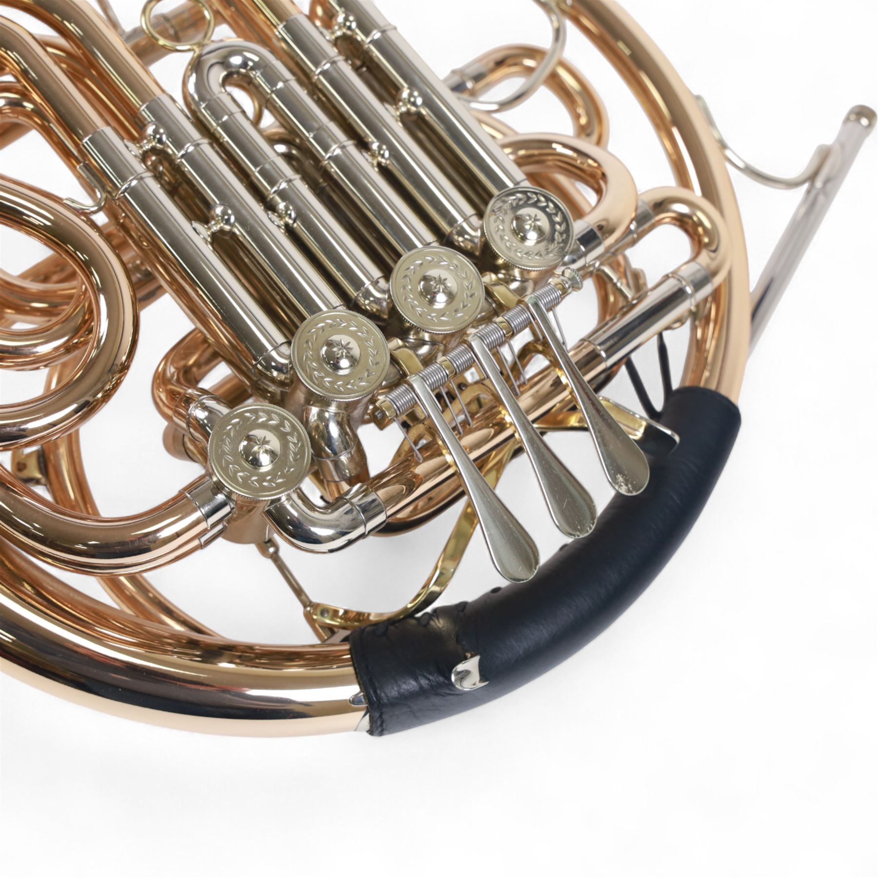 Paxman-Model 25L  French Horn, serial No 3015T. with a fixed bell incorporating the Merewether system of Horn design, in a  yellow lacquered finish with nickel silver valve casings, with Denis Wick precision mute, padded soft carrying case and carrying strap