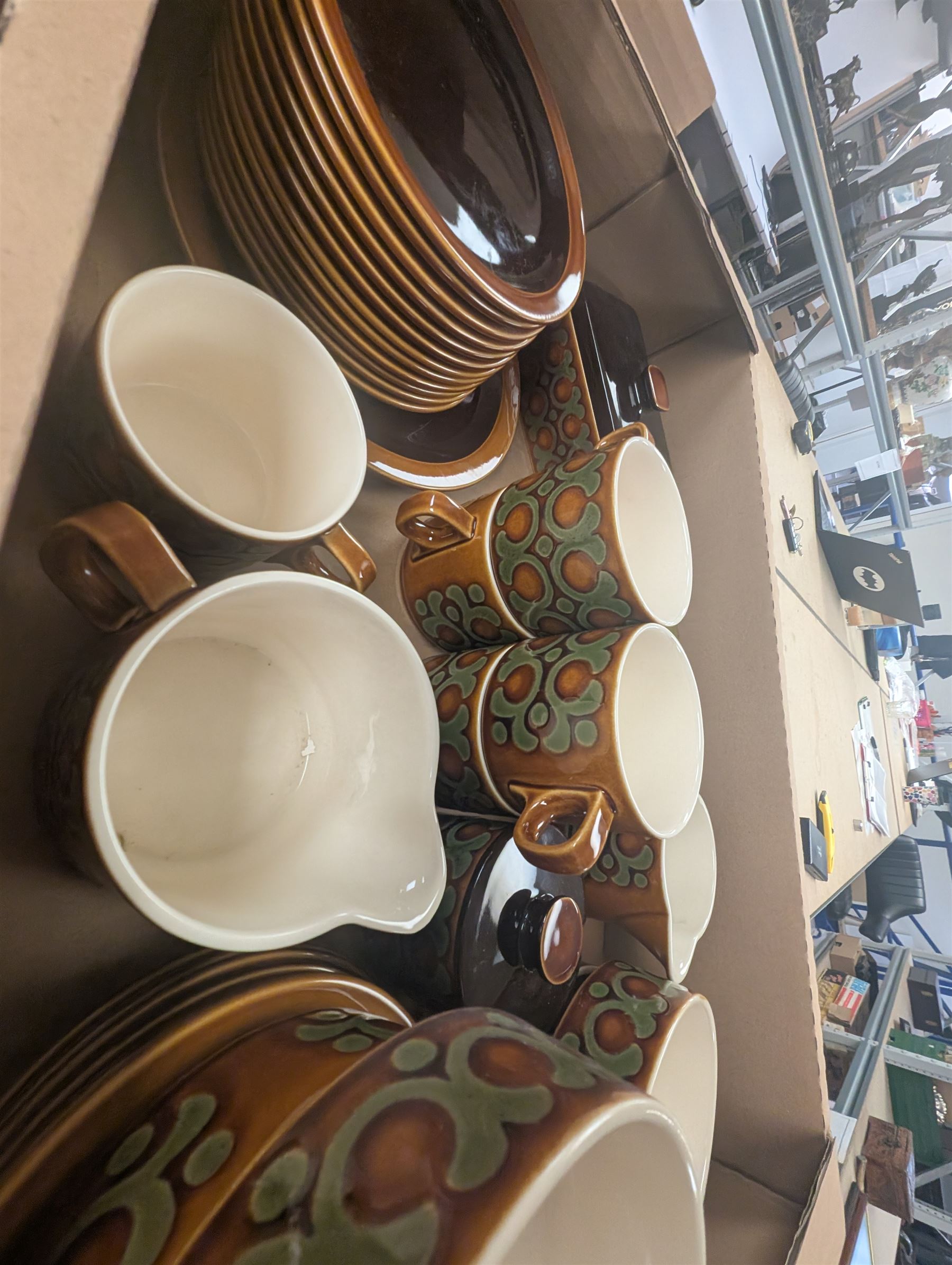 Collection of Hornsea pottery, to include green glazed bird ashtray designed by John Clappison, Bronte pattern part tea and dinner service, including butter dish, teapot, tureen, platter, dinner plates, side plates, oil and vinegar bottles, Heirloom pattern butter dish, etc
