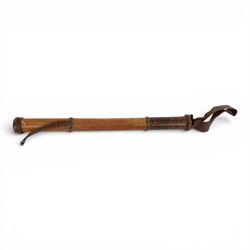 WWI trench club or cosh, with leather strap, L40cm