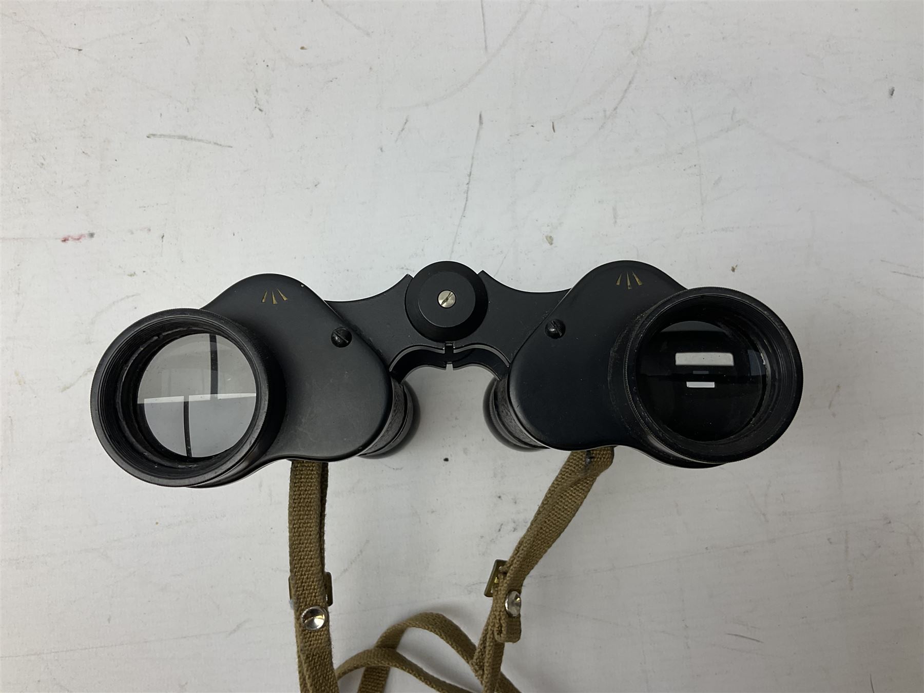 Pair of WWII 1943 Kershaw Bino. Prism No.2 MKII x6 binoculars, No. 190671, in canvas case