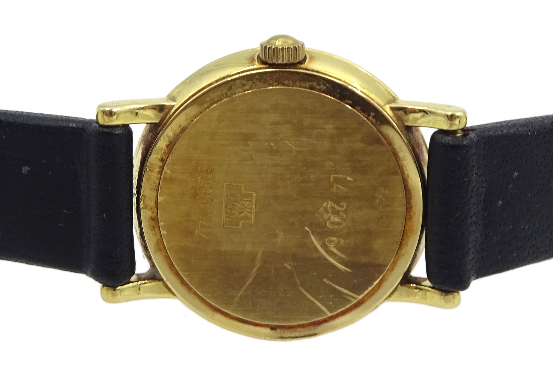 Longines ladies 18ct gold quartz wristwatch L 120 6, Swiss hallmark, on black leather strap