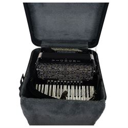  VIGNONI – Ravel IV -  Italian piano accordion with a three octave keyboard F-F compass and  96 bass buttons, four sets of treble reeds, five sets of bass reeds,  With a hard and padded travel case (on wheels).
