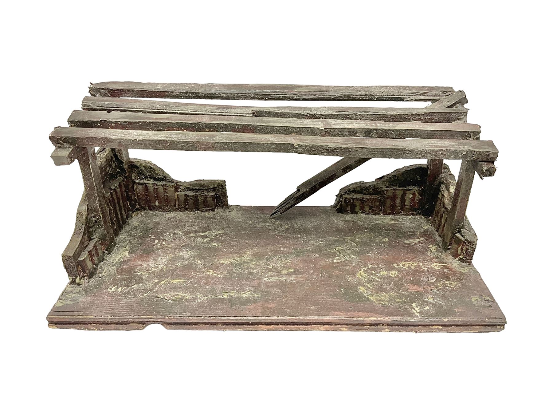 Lineol type artillery gun emplacement, H13cm, L31cm 