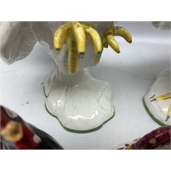 Pair of fighting cockerels from Italy together with three other ceramic cockerels, largest H30cm 