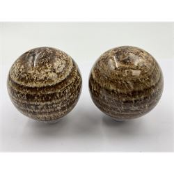 Pair of aragonite spheres, D7cm