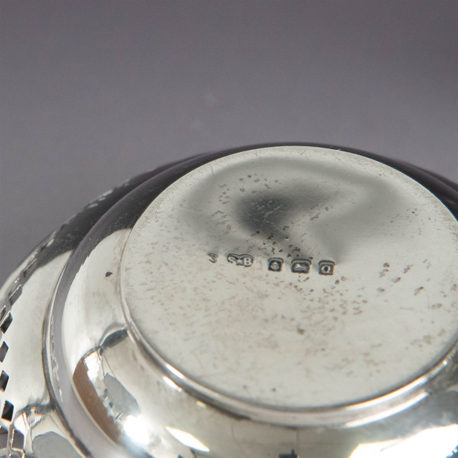 Two pairs of Victorian silver bon bon dishes, modelled as quaiches with pierced sides and twin handles, the larger pair hallmarked Synyer & Beddoes, Birmingham 1913 or 1938, the smaller pair hallmarked Birmingham 1913 or 1938, maker's marks worn and indistinct, largest D9cm