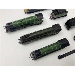 Hornby '00' gauge - Class A1/A3 4-6-2 locomotive 'Flying Scotsman' No.4472; Class A4 4-6-2 locomotive 'Mallard' No.60022; and Class B12 4-6-0 locomotive No.8544; all with tenders; and Lima Class 33 diesel locomotive 'Earl Mountbatten of Burma' No.33027; all unboxed (4)