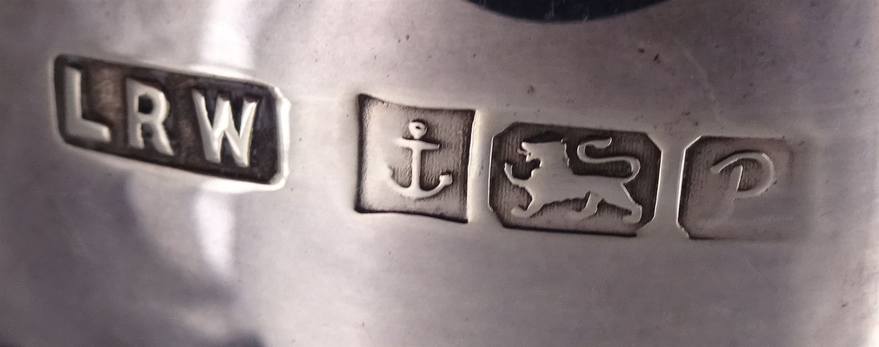 Modern silver wine funnel, of typical form, with oblique gadrooned rim, and shell decoration, hallmarked Laurence R Watson & Co, Birmingham 1989