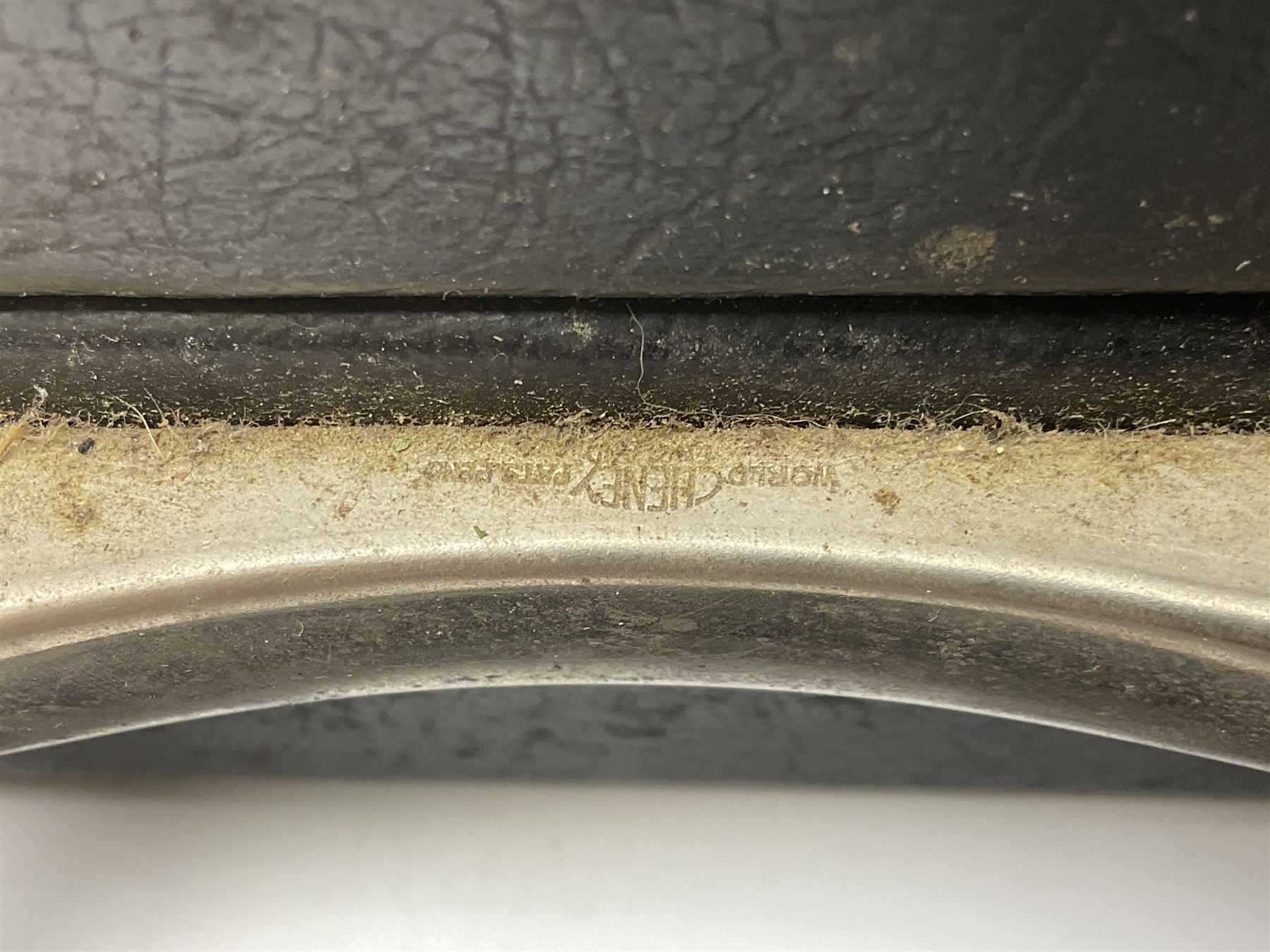 Browning black plastic shotgun case to accommodate 76.2cm (30