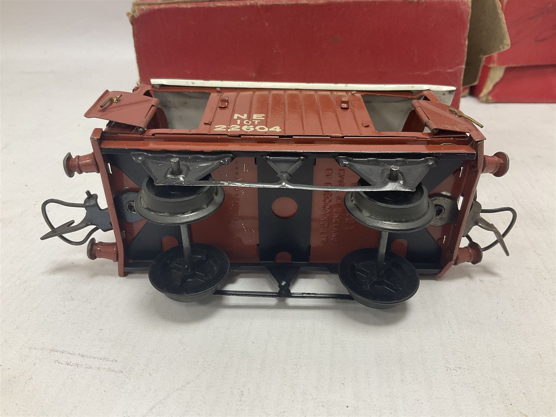 Hornby ‘0’ gauge - LNER 0-4-0 no.460 type 101 locomotive in green with key; further boxed ‘0’ gauge to include no.1 Crane Truck, no.2 single arm signals, open and closed goods wagons and cars; large quantity of track to include railway crossing, straight and curved track etc, in two boxes 