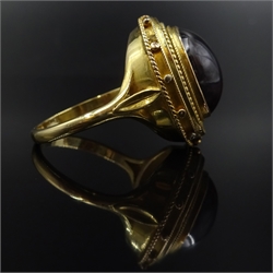  18ct gold oval cabochon garnet ring  