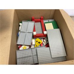 Fischer Technik/Lego/Playmobil - thirteen model building sets comprising eight Fischer Technik sets 50, 50/1, 50v, 50/2, 50+mot1 and two 50S, 50/1 add-on pack, with spare parts packs 01, 03, 05, two 22 and 30; two Lego sets comprising C107 and Lego Systems 103, part-set 870 and 970; Playmobil no.3520 set; four boxes of loose lego, various instruction manuals and a scrapbook 