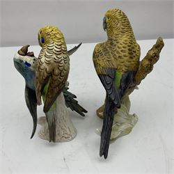 Collection of bird figures, including Beswick Magpie, Lomonosov partridge, Goebel Budgerigar etc (8)  