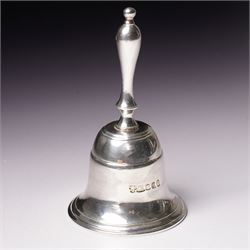  Elizabeth II silver table bell H10.5cm London 1977 Maker Da-Mar Silverware 5.2ozt (164 grams)