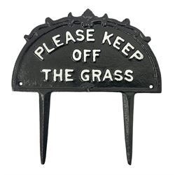 Please Keep Off the Grass cast iron sign, without spike H14cm 
