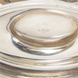 American silver sauce boat, with shaped rim and engraved to body with monogram, upon oval stepped foot, stamped Sterling and with maker's marks for Gorham, H9.5cm