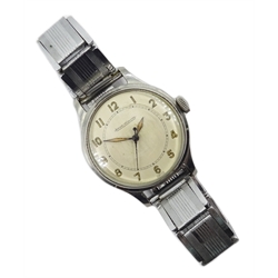  Jaeger-Le Coultre steel manual wristwatch 1946 model E109, movement no 426213, case no 375813 case diameter 33.5mm     