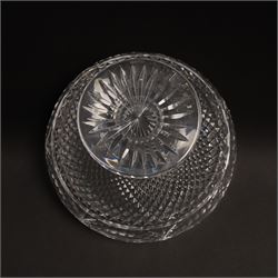 Stuart Crystal Beaconsfield pattern bowl on pedestal foot, D20cm