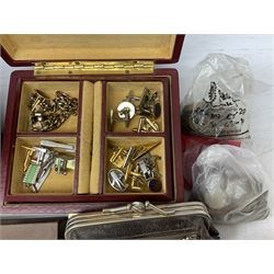 Collection of costume jewellery to include Giani Giorgio watch, Seiko pendent clock, cufflinks, necklace, earrings etc   