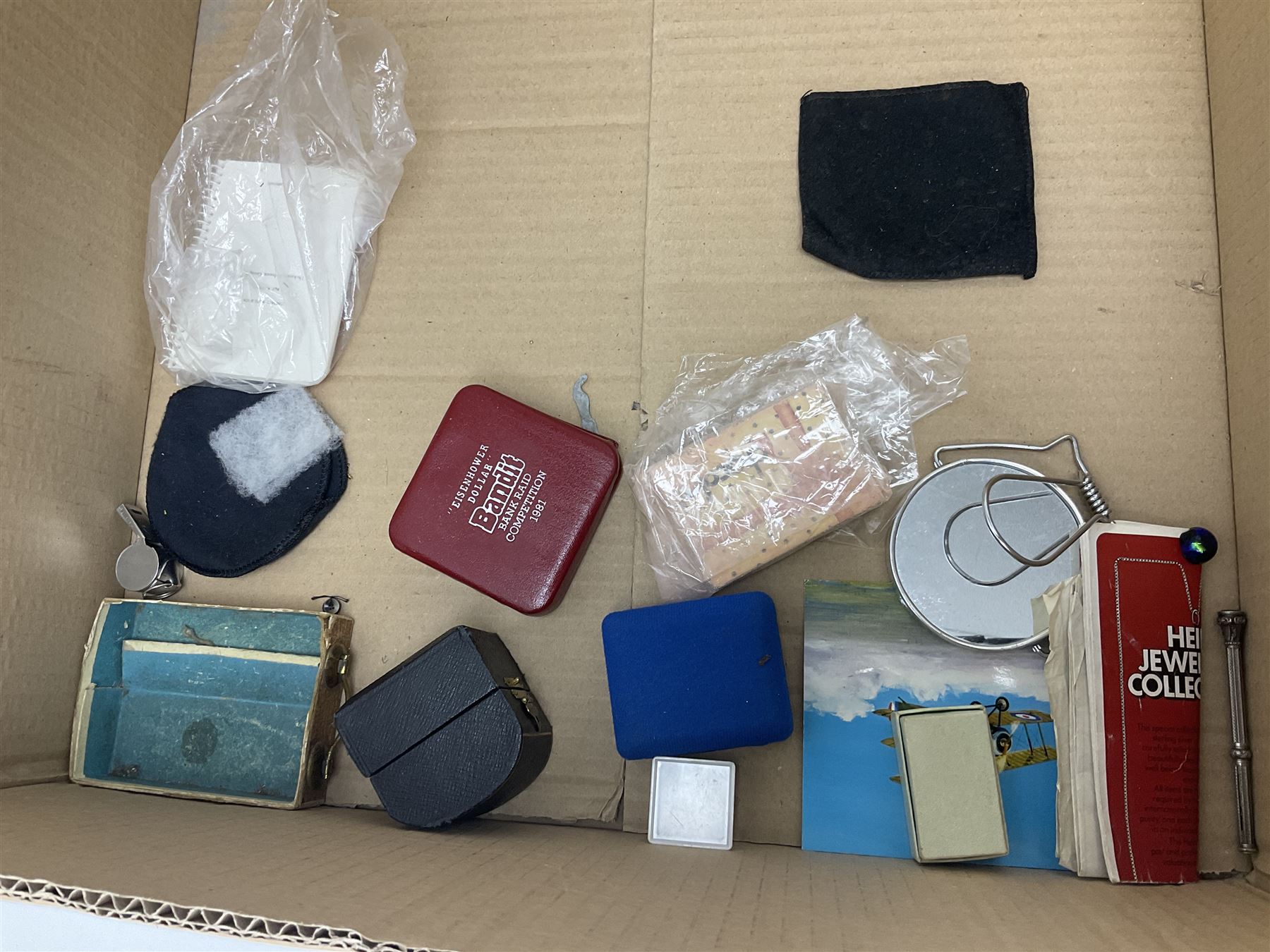 Vintage compact mirrors, including Stratton examples, together with cigarette cases, EPNS hand mirror, Cavalier Blanc De Blancs Brut white wine, 75cl, 10.5% vol and a collection of other collectables