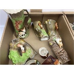 Large collection of Hornsea and Eastgate pottery, including Fauna vases and  Heirloom pattern, in two boxes 