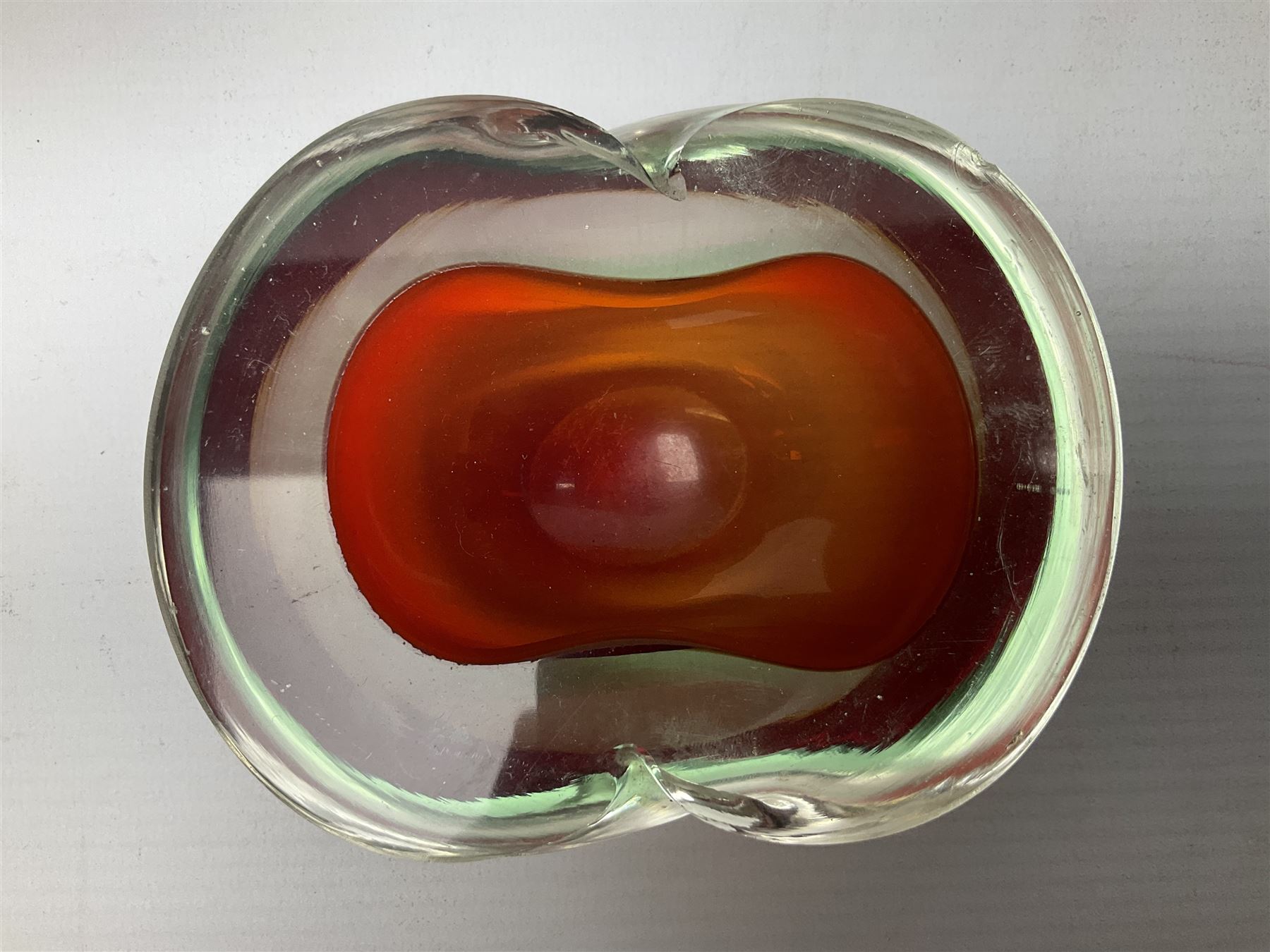 Murano glass Vetreria Artistica Oball bowl, together with a similar example, H6cm 