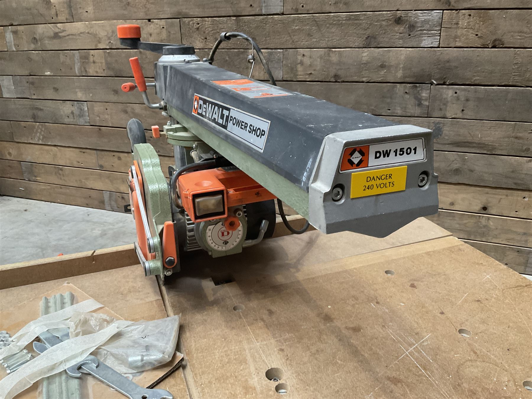 DeWalt Power Shop DW 1501 radial saw,