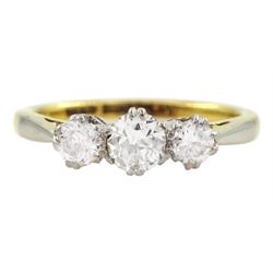 Early 20th century gold three stone old cut diamond ring, stamped 18ct Plat, total diamond weight approx 0.50 carat