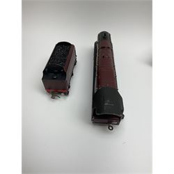 Hornby Dublo - three-rail Duchess Class 4-6-2 locomotive 'Duchess of Atholl' No.6231 with yellow nameplate; in pale blue box; with separate unboxed D2 tender (2)