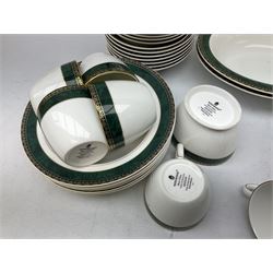 Wedgwood Aegean pattern part tea and dinner service, to include six dinner plates, six side plates, six bowls, two covered (45) 
