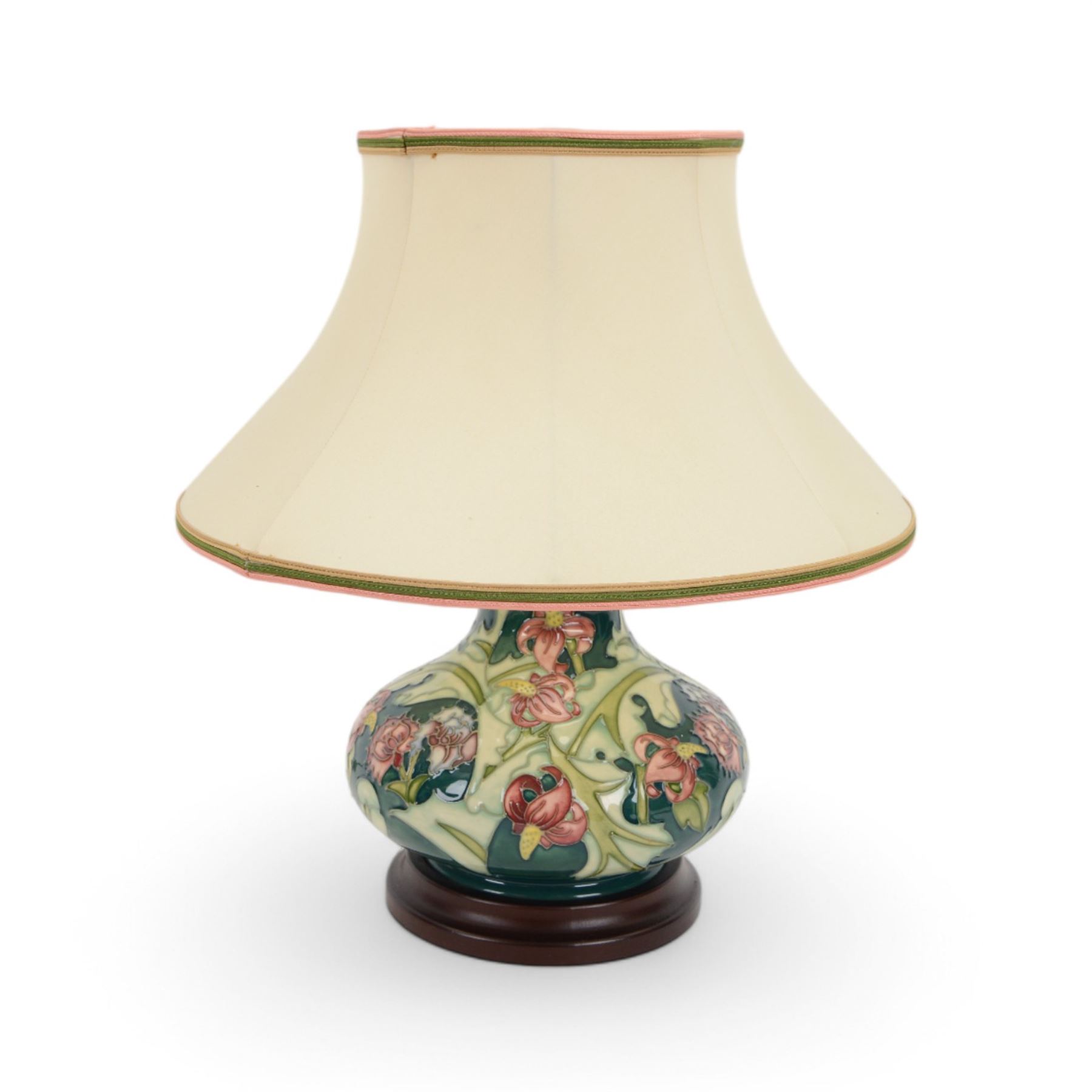 Moorcroft table lamp in Leicester pattern | Lighting | 131403