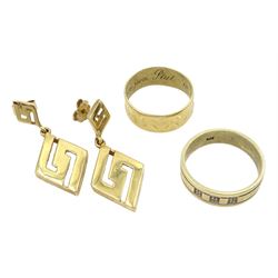 Pair of gold pendant stud earrings and two gold bands, all 9ct