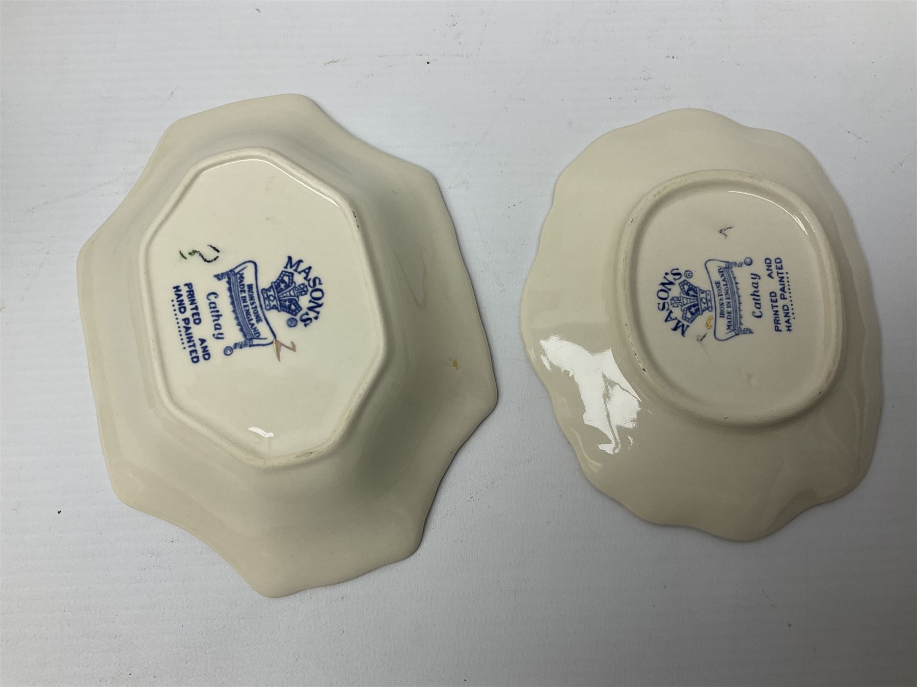 Masons Ironstone Cathay pattern ceramics, including vases, jugs, trinket boxes and trinket dishes, many in original boxes