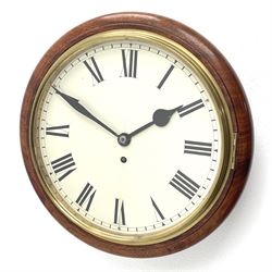 Late 20th century circular mahogany cased dial clock fitted with single fusee movement, Roman dial
