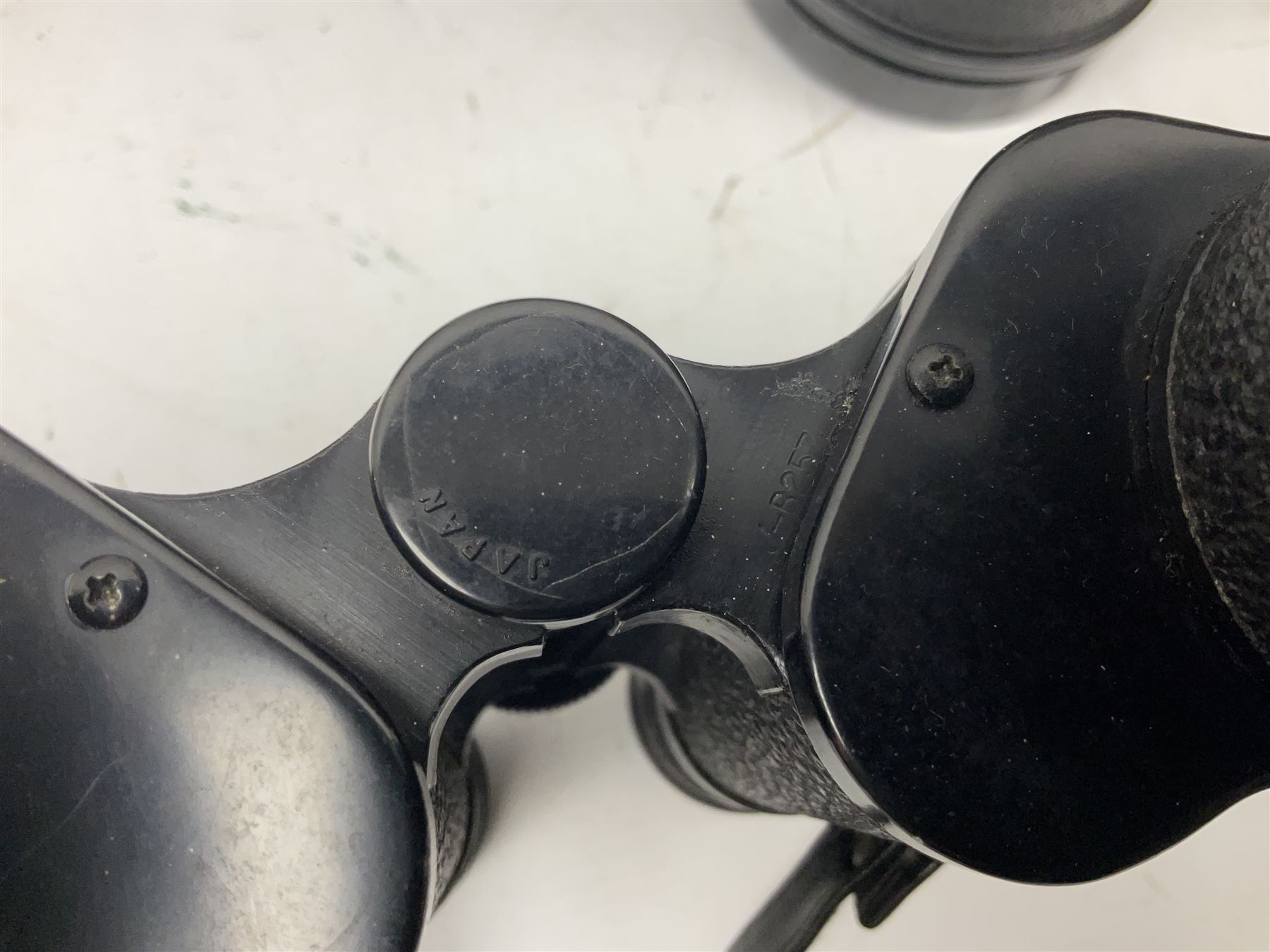 Eleven pairs of binoculars, to include Zeiss Wetzler 20x50, Taylor-Hobson Bino Prism No.2 Mk.III military stamped 1943 with broad arrow,  Swift Tecnar 16x50, J.T Coppock Oceanic Bloomed 10x50, Hensoldt Wetzlar Dialyt 7x42 etc