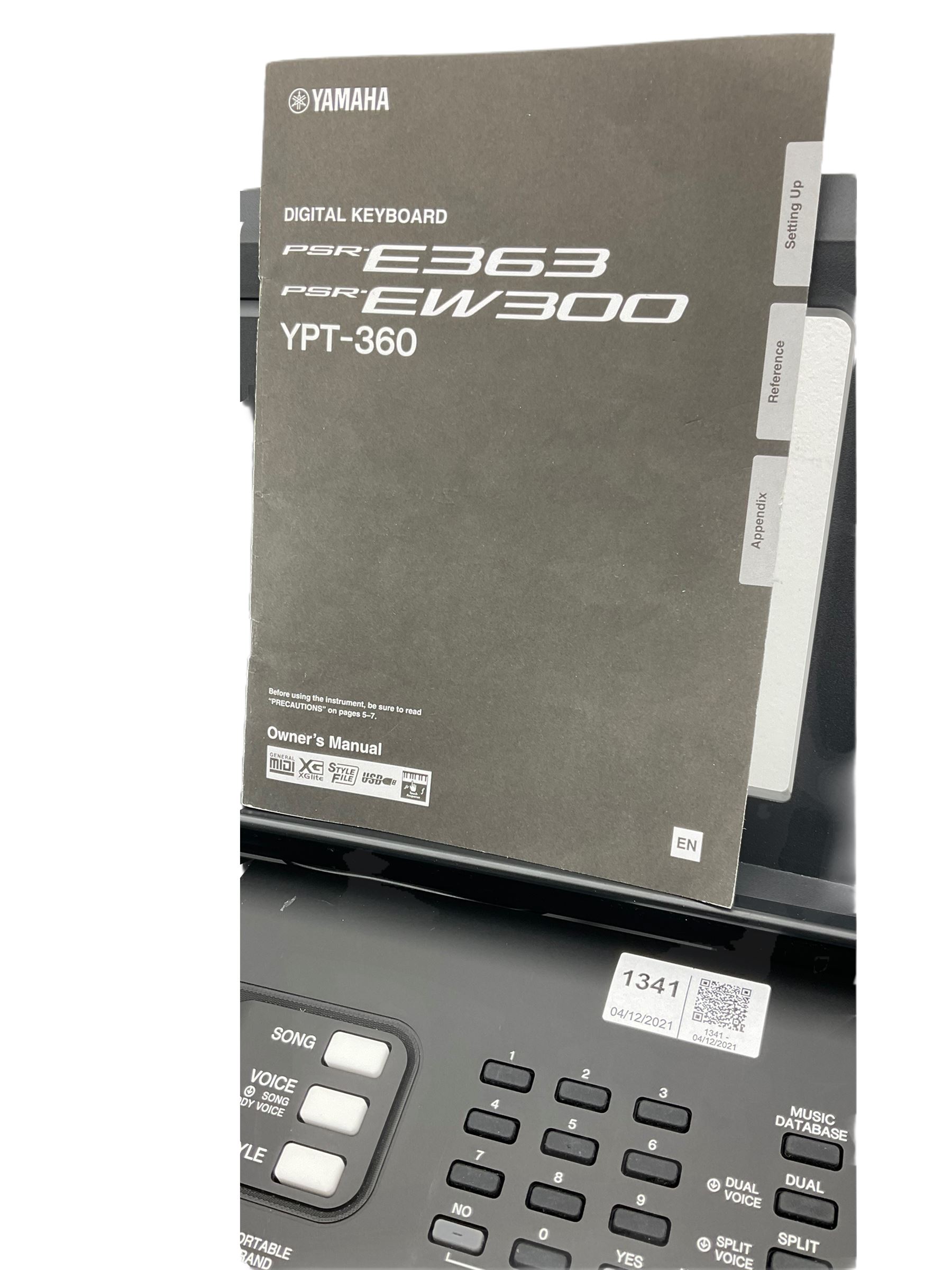 Yamaha PSR E363 keyboard, with stand, foot pedal and instructions