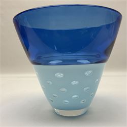 Stuart Akroyd Glass Vase, blue banded top and clear lower section with bubble inclusions, engraved signature and sticker beneath, H15cm