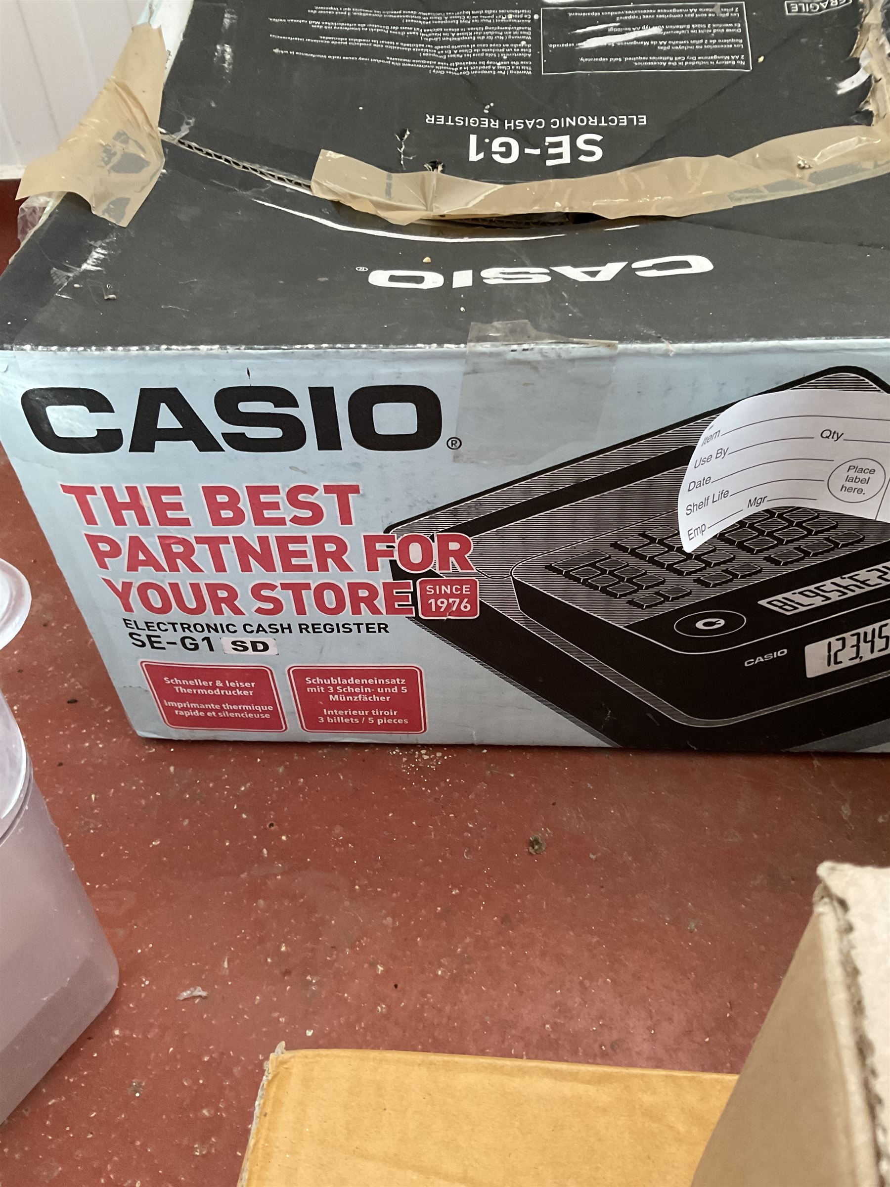 Three serviette dispensers, Casio cash register, Esposnow 80mm thermal printer, plastic bags and six plastic trays - THIS LOT IS TO BE COLLECTED BY APPOINTMENT FROM DUGGLEBY STORAGE, GREAT HILL, EASTFIELD, SCARBOROUGH, YO11 3TX